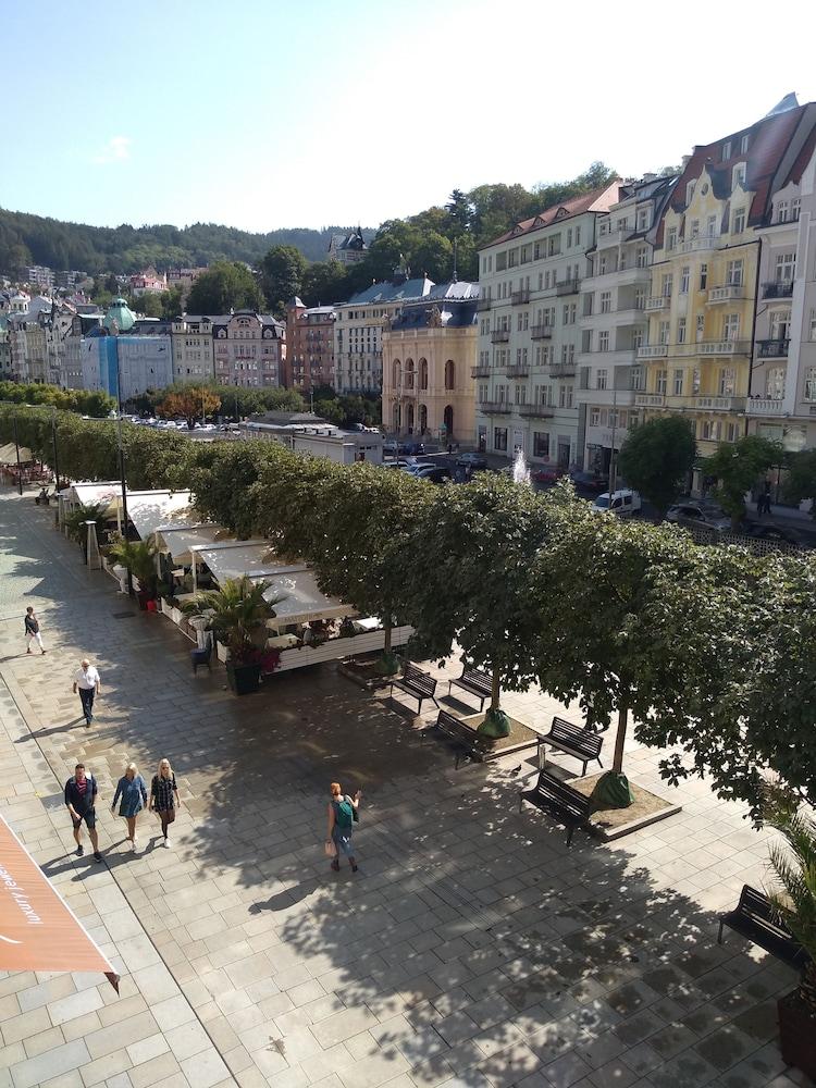 Hotel Renesance Krasna Kralovna Karlovy Vary Eksteriør bilde